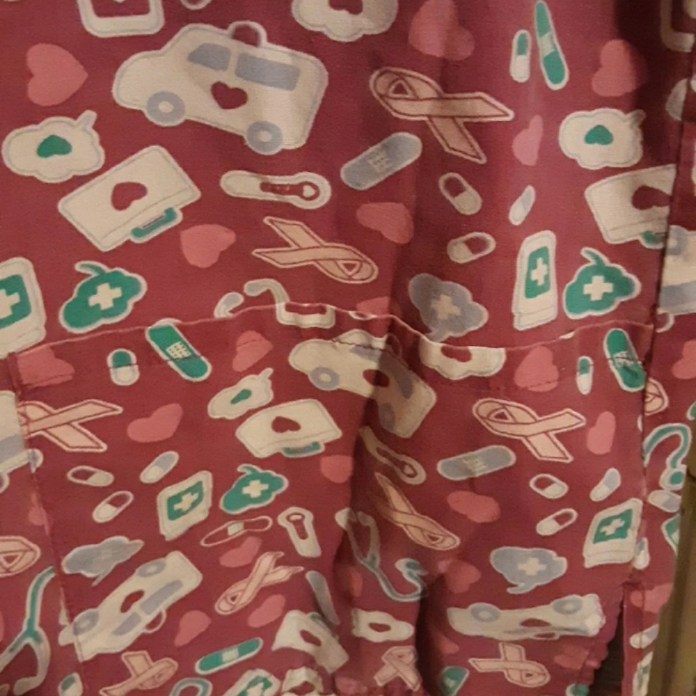 Scrub Top - Picture 6 of 9